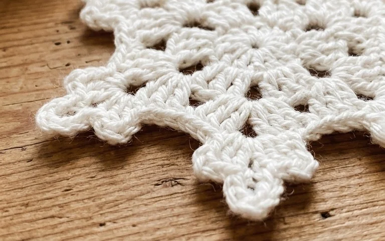 Free Crochet Snowflake Pattern (Beginner-Level) - Crochet Bits